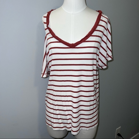ON THRED UP - EUC - Sanctuary Striped Top - Picture 13 of 14